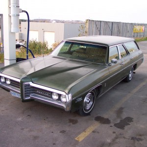 1969 Pontiac Safari Deluxe
