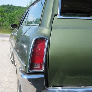 1969 Pontiac Safari Deluxe