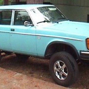 4x4 Volvo 245