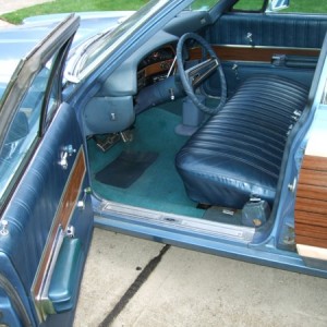 1970 Ford Ltd Country Squire - Front Seat