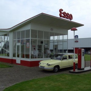 Panhard 17 Break In Front Of Esso Gasstation