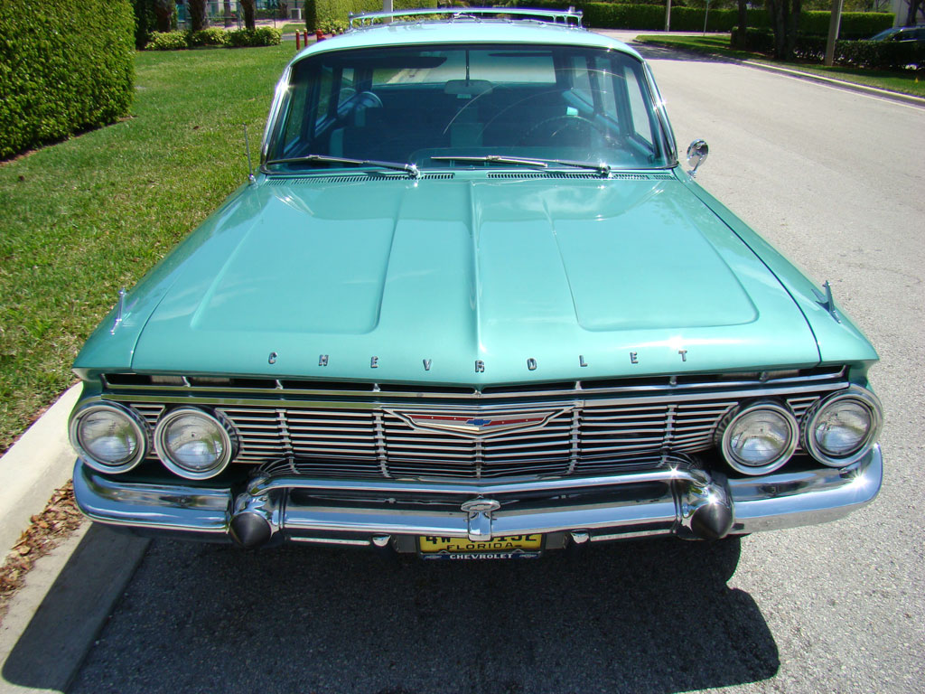 1961 Chevrolet Impala Nomad Station Wagon