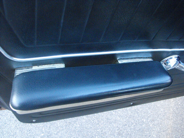 1967 Pontiac Bonneville Executive Safari Station Wagon