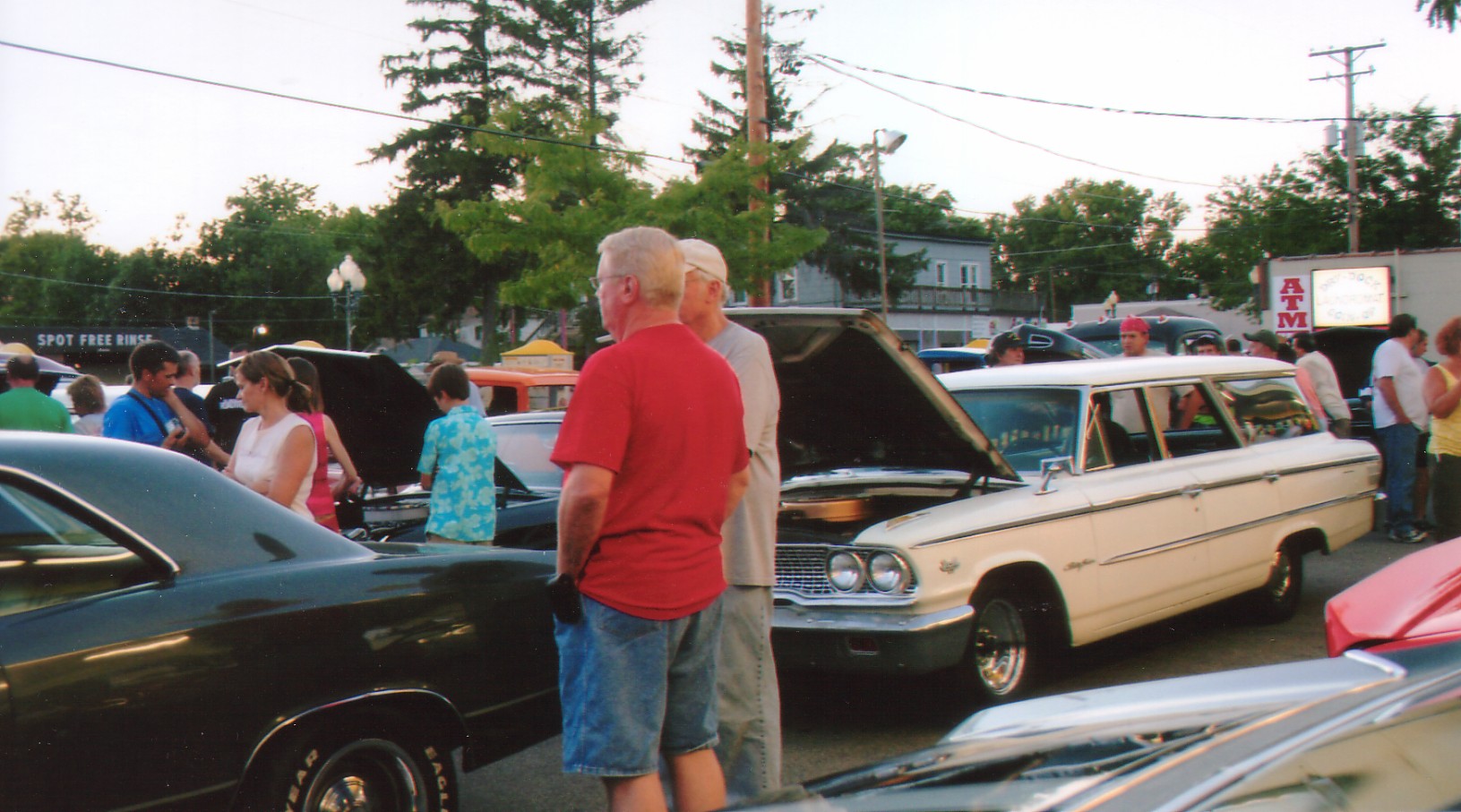 Dog N Suds Cruise Night