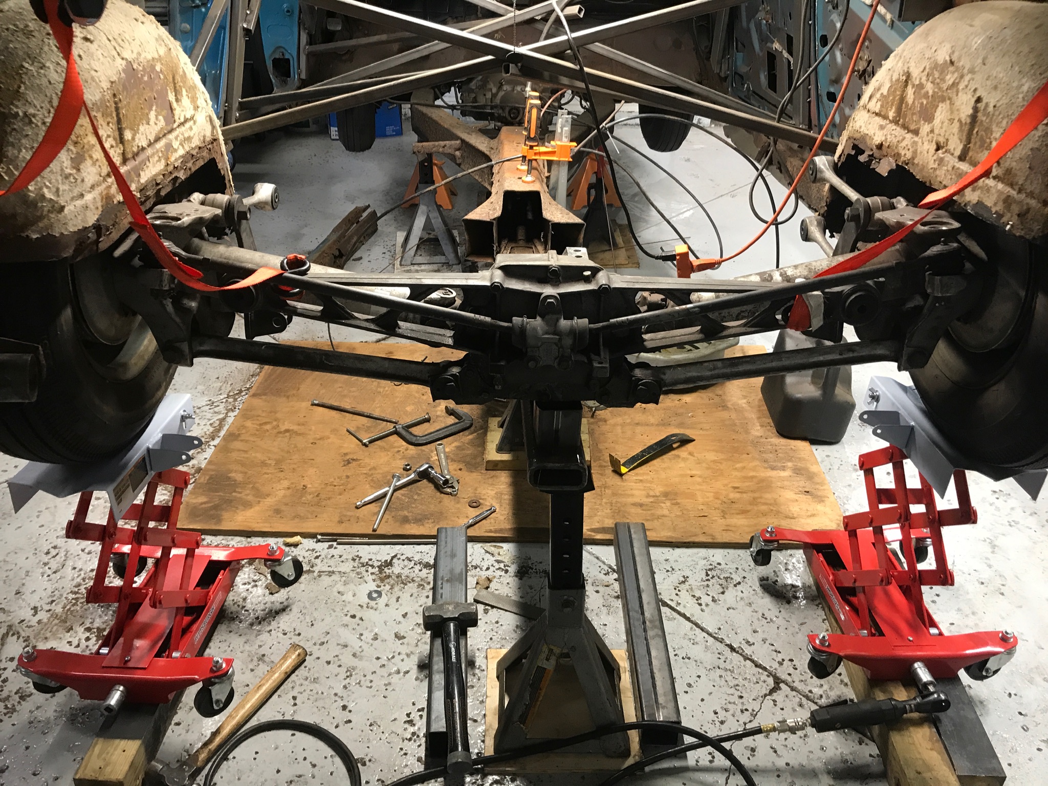 Setting the rear Corvette C4 rear unit