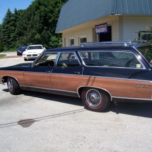 1969 Kingswood Estate Shaggin Wagon