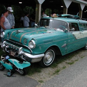 1955 Pontiac Custom Safari Wagon Front