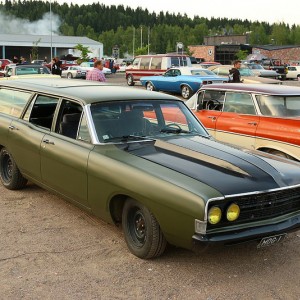 Armygreen Fairlane 68' Stw