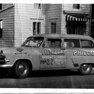 Kinzer Radio & TV Car