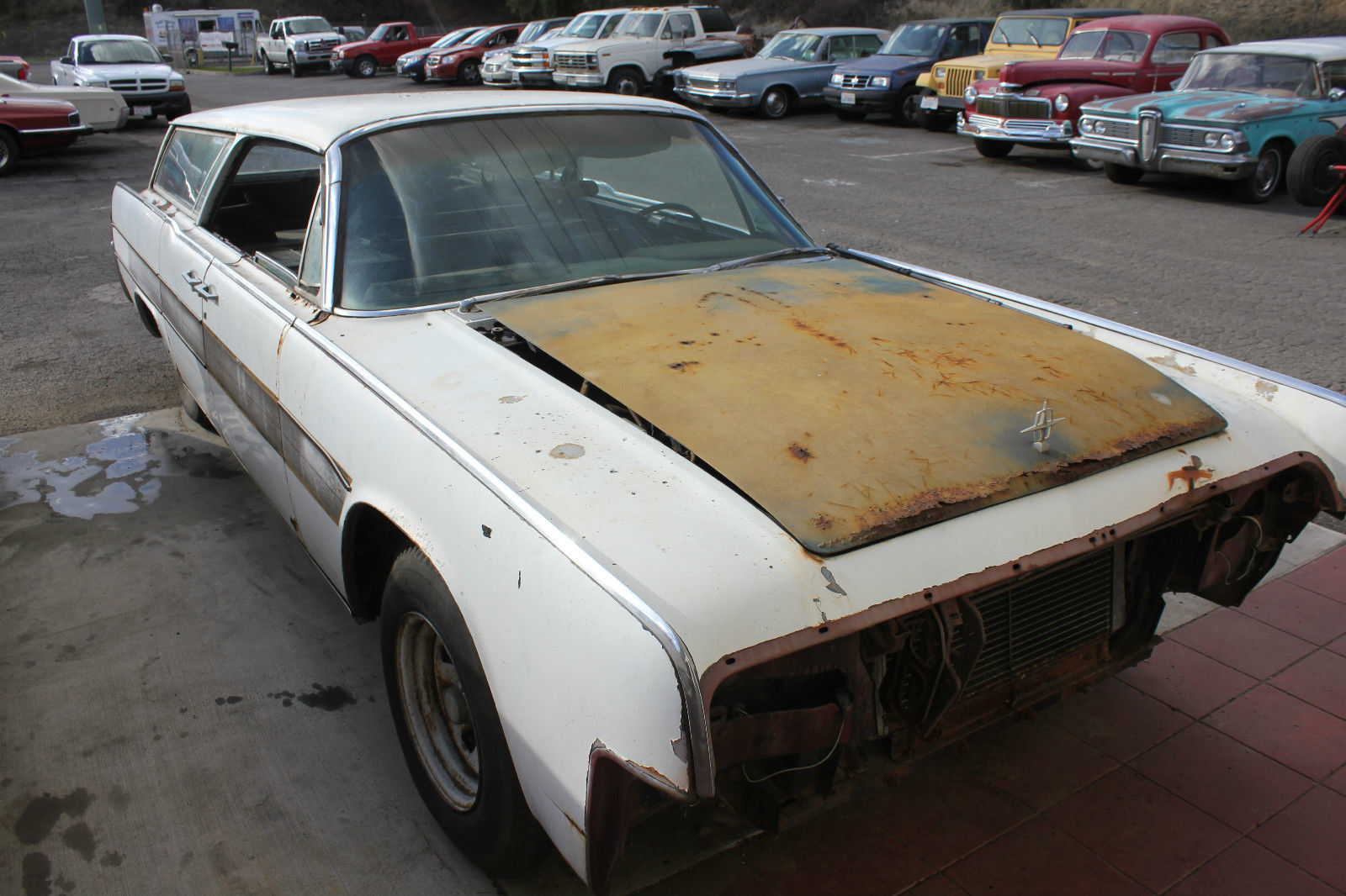 1962 Lincoln Continental Wagon